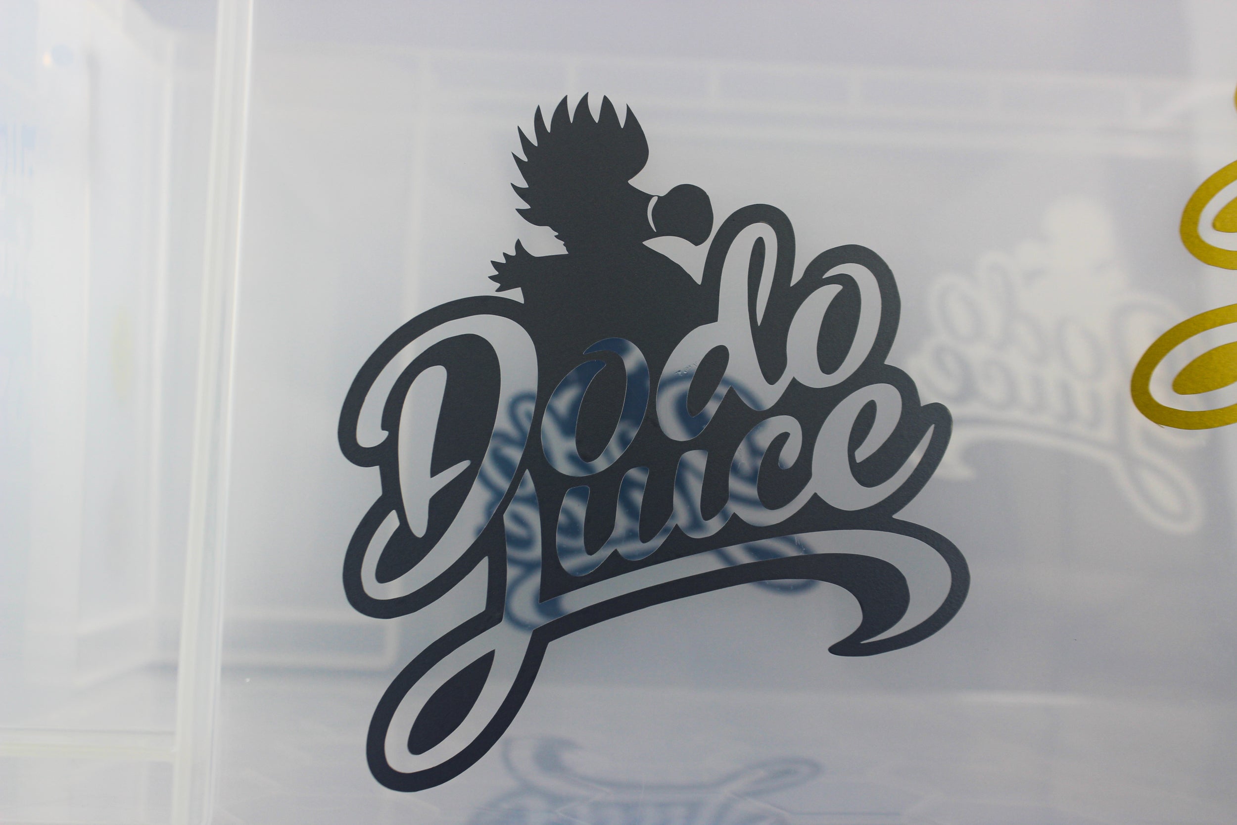 Dodo Juice REFRESH logo with Mr Skittles cut vinyl solid colour (black/white/silver/gold) HS 4911990000